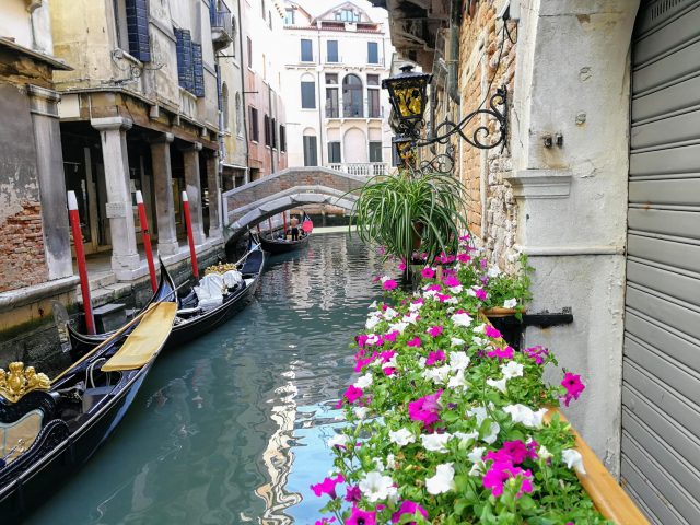 Экскурсии по Венеции. Тур на гондоле с гидом - Марина Италия.