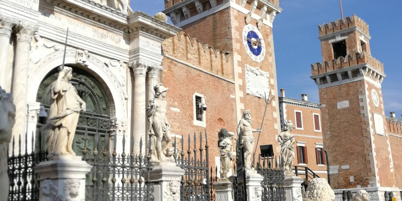 Загадочный мир Кастелло в Венеции.